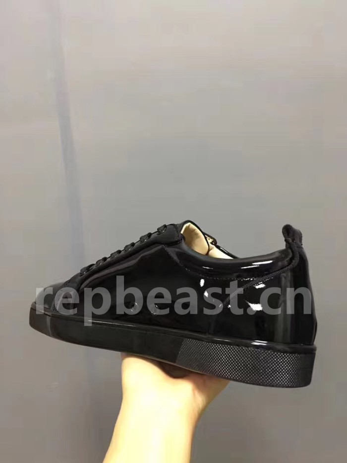 Super Max Christian Louboutin Shoes-816