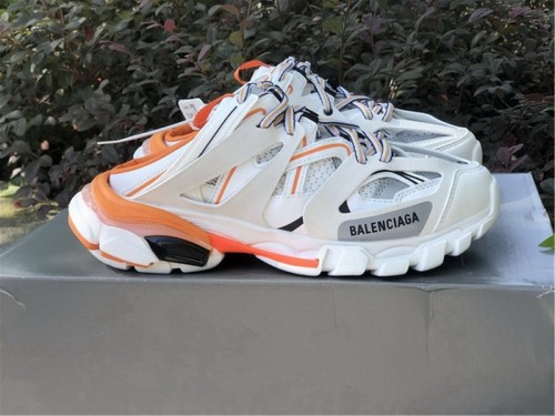 B 17FW Tripe-S High End Sneaker-215