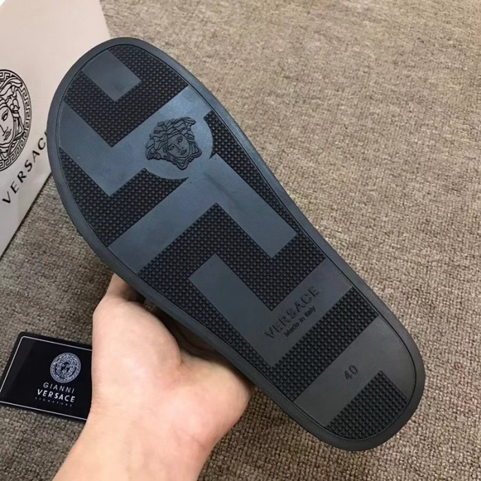 Versace men slippers AAA-111