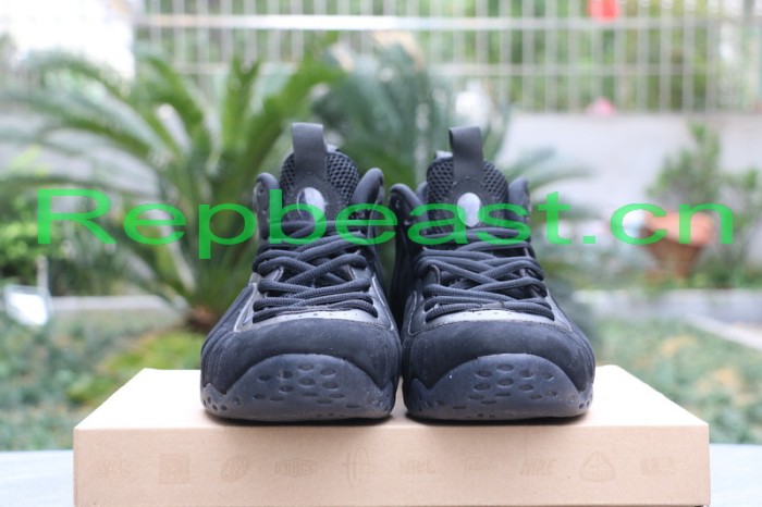 Nike Air Foamposite One “Triple Black”
