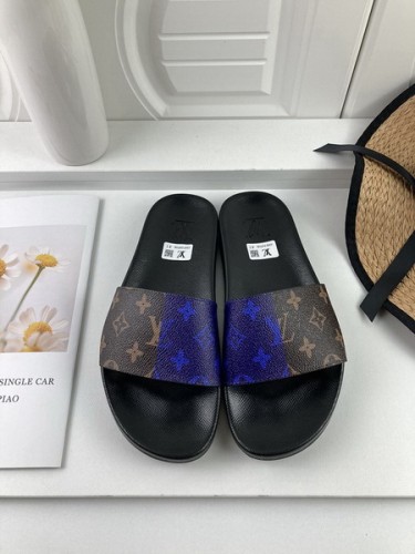 LV women slippers AAA-218