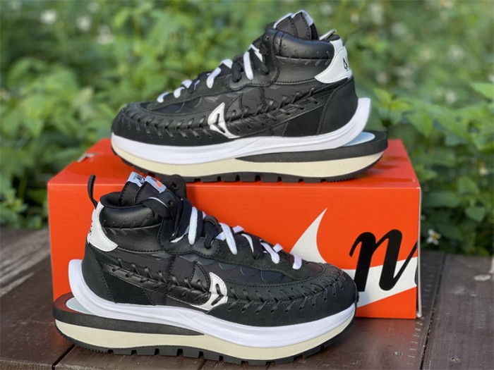 Authentic Jean Paul Gaultier x sacai x Nike Vaporwaffle