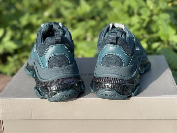 B 17FW Tripe-S High End Sneaker-256