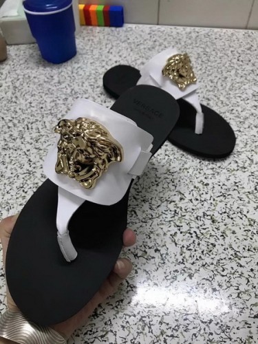 Versace women slippers AAA-041