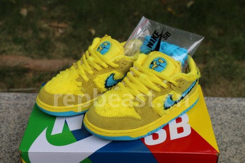 Authentic Grateful Dead x Nike SB Dunk Low “Yellow Bear”  kids shoes