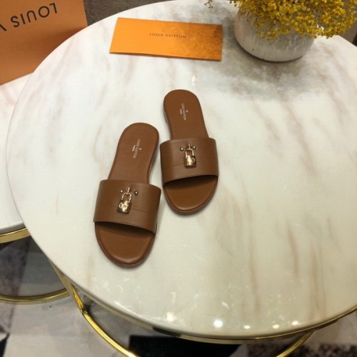 LV Sandals 1;1 Quality-070