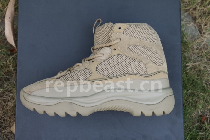 Authentic Yeezy Desert Boot​ Rock