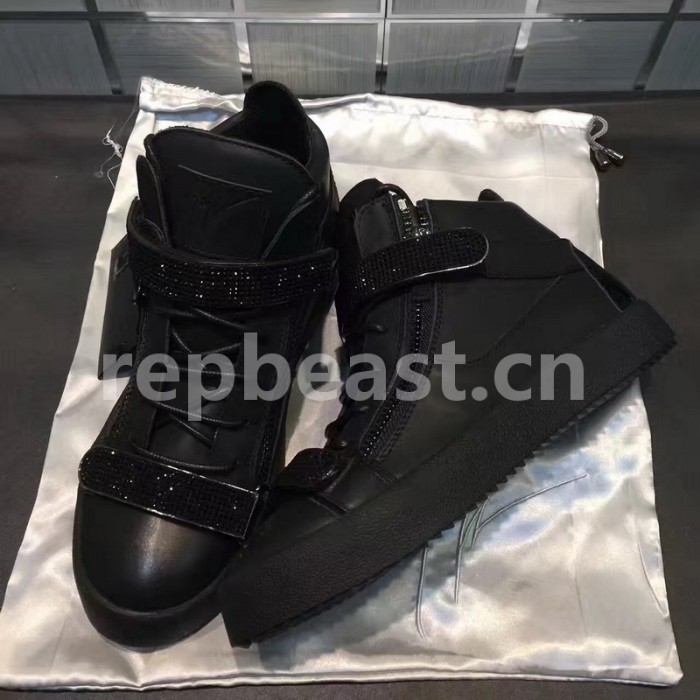 Super Max GZ Shoes131