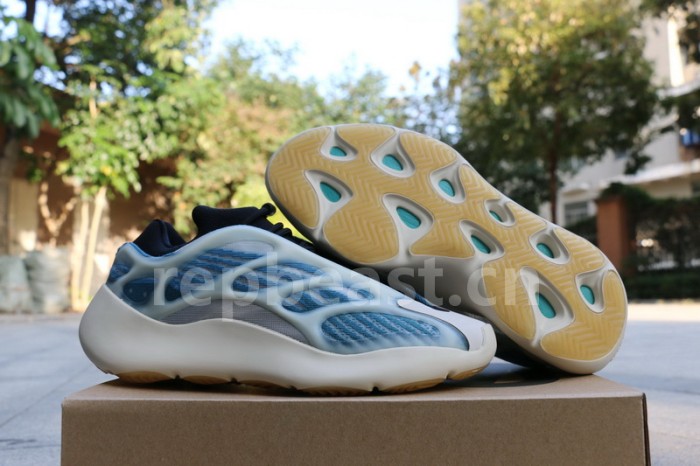 Authentic Yeezy 700 V3 “Kyanite”