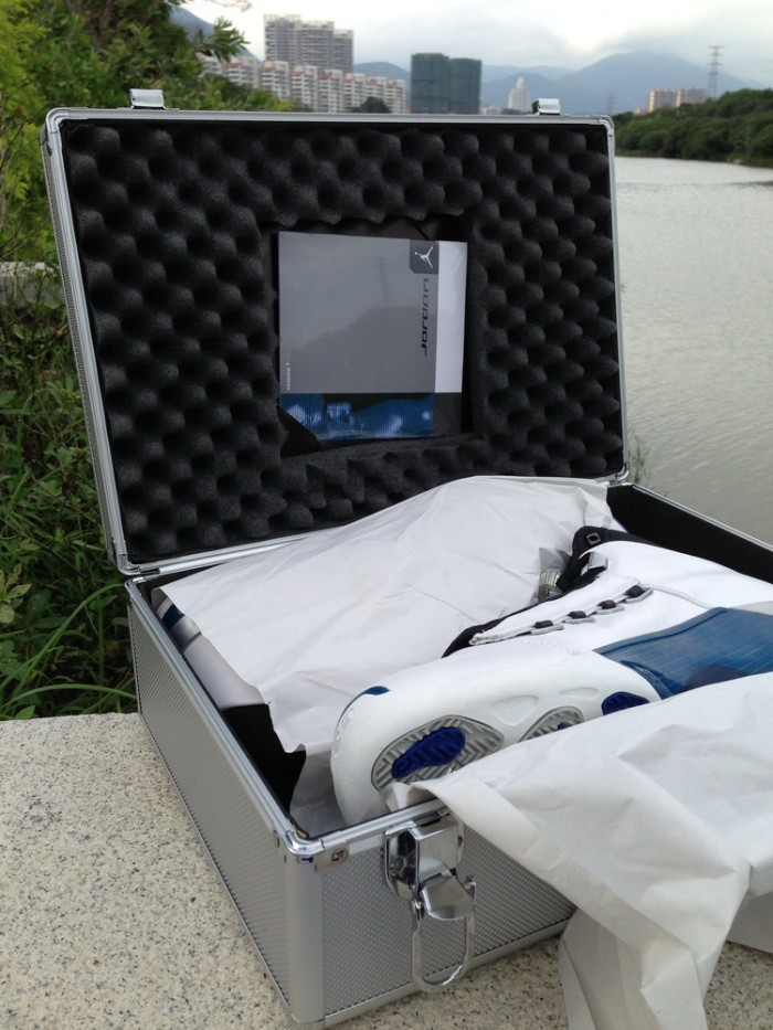 Authentic Air Jordan 17  White/College Blue