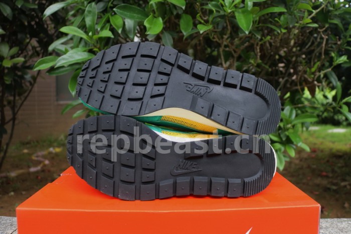 Authentic Sacai x Nike Pegasus VaporFly SP Stadium Green