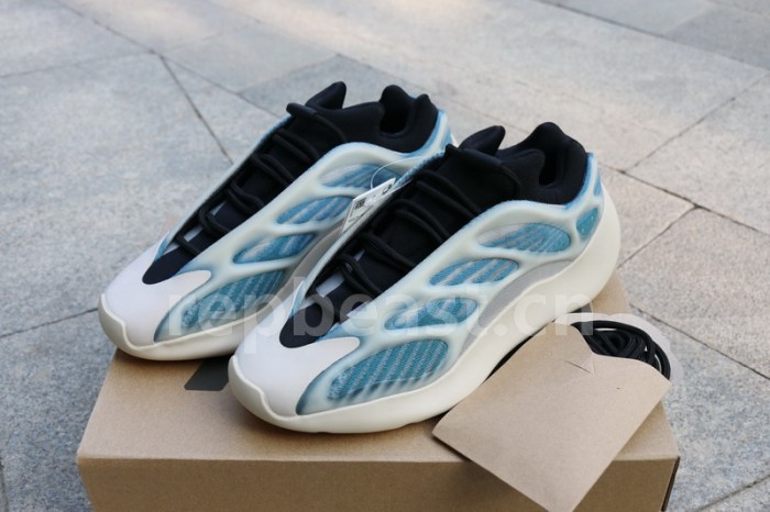 Authentic Yeezy 700 V3 “Kyanite”