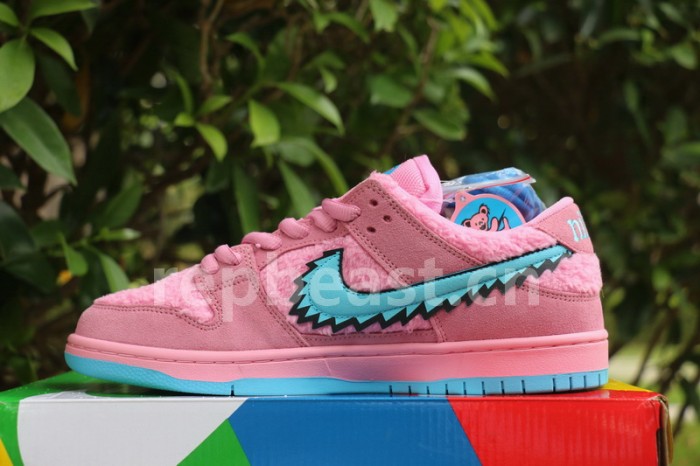 Authentic Grateful Dead x Nike SB Dunk Low “Pink Bear”