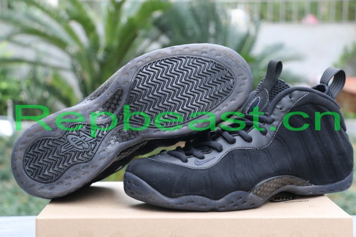 Nike Air Foamposite One “Triple Black”