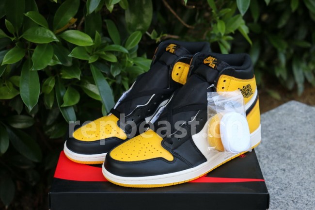 Authentic Air Jordan 1 Yellow Toe