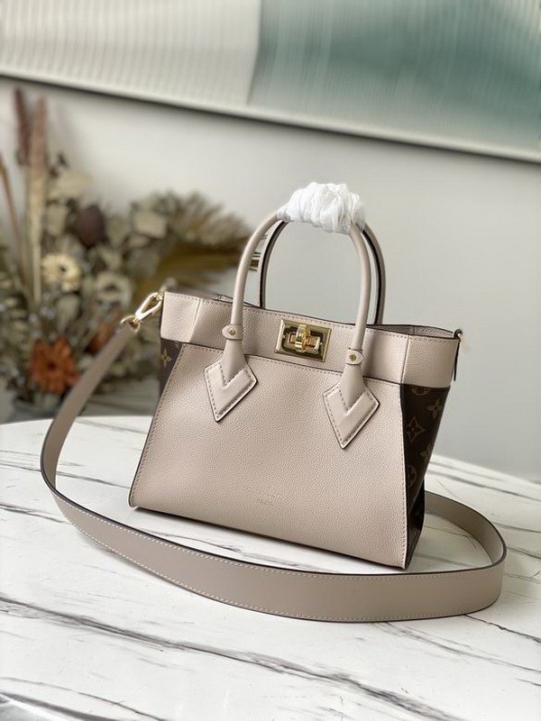 LV Hangbags AAA Women-766
