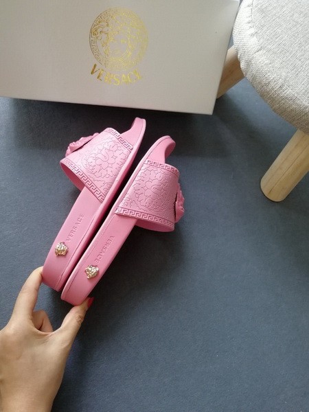 Versace women slippers AAA-027