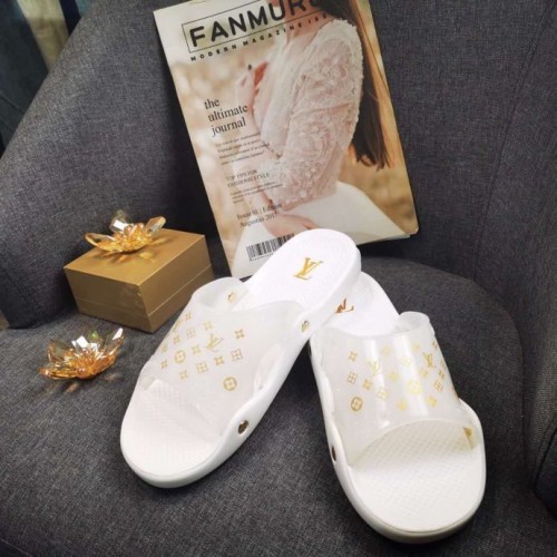 LV women Sandals 1：1 Quality-141
