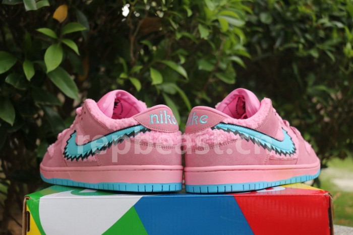 Authentic Grateful Dead x Nike SB Dunk Low “Pink Bear”