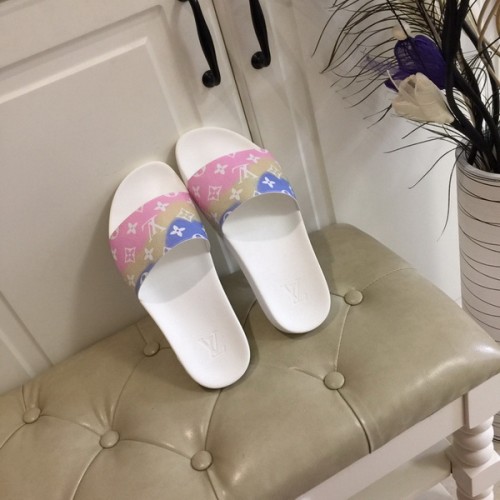 LV women slippers AAA-169