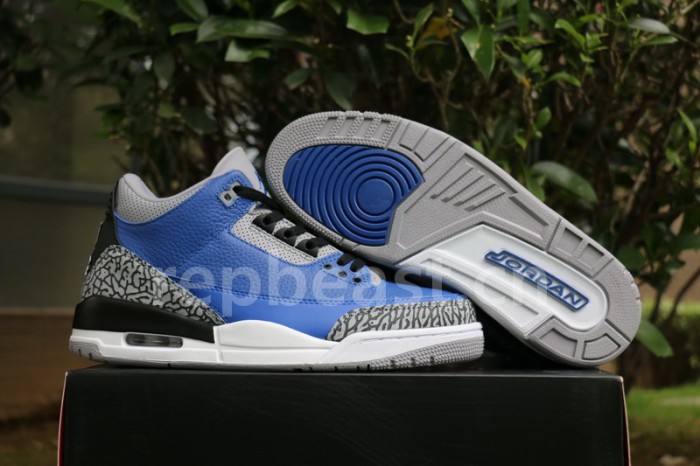 Autuentic Air Jordan 3 “Varsity Royal”
