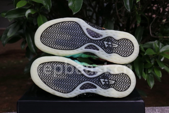 Authentic Nike Air Foamposite One “Green Strike”