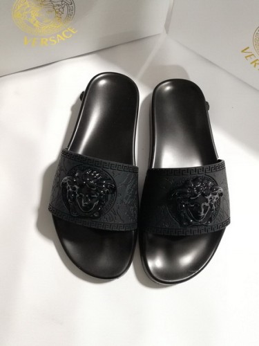Versace women slippers AAA-023