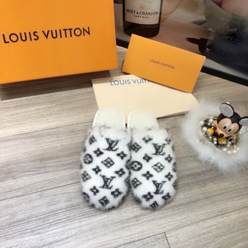 LV Sandals 1-1 Quality-236