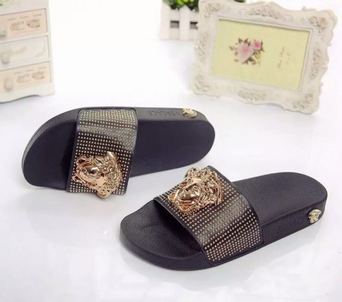 Versace women slippers AAA-008