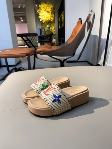 LV Sandals 1-1 Quality-314