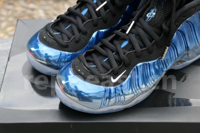 Authentic Nike Air Foamposite One “Blue Mirror”