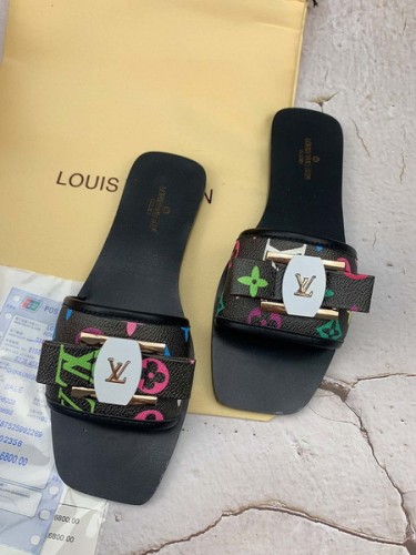 LV women slippers AAA-104