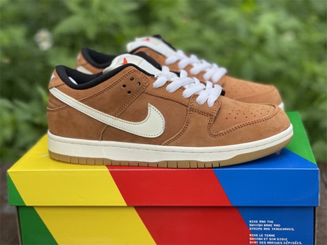 Authentic Nike SB Dunk Low   Wheat  