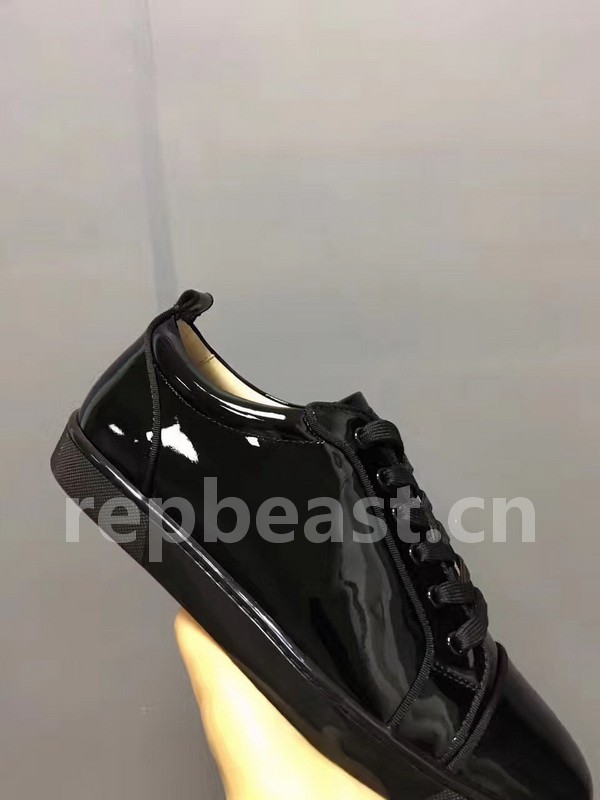 Super Max Christian Louboutin Shoes-816