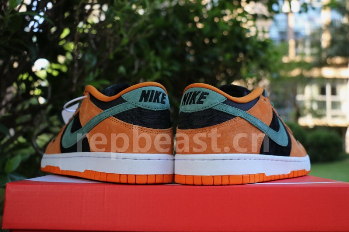 Authentic Nike Dunk Low SP “Ceramic”