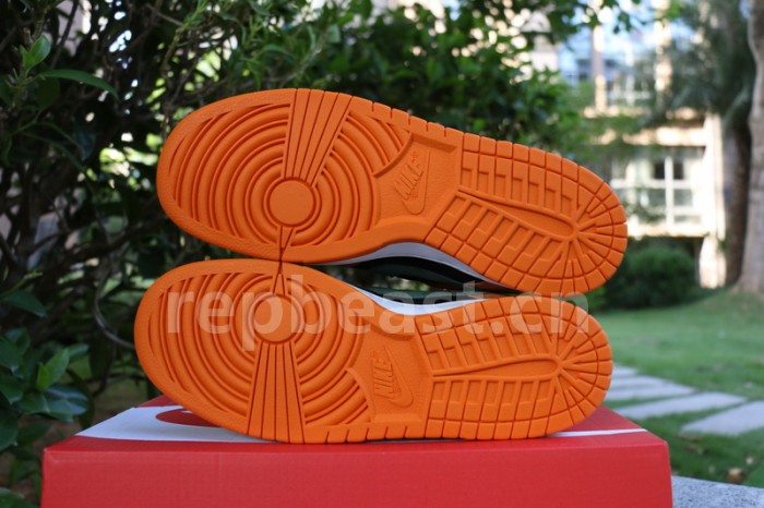 Authentic Nike Dunk Low SP “Ceramic”