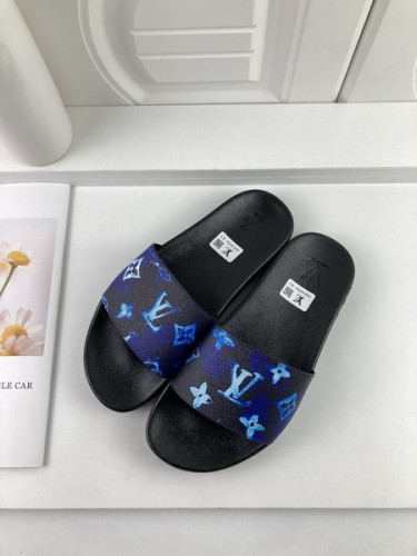 LV men slippers AAA-1138