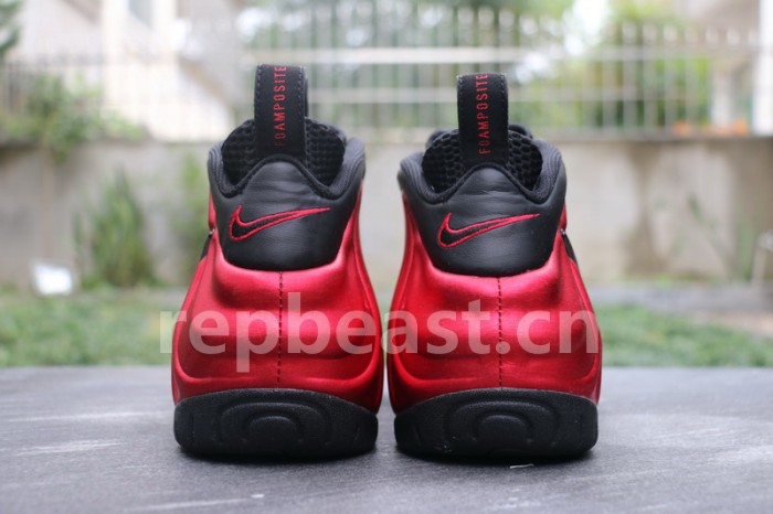 Authentic Nike Air Foamposite Pro “University Red”