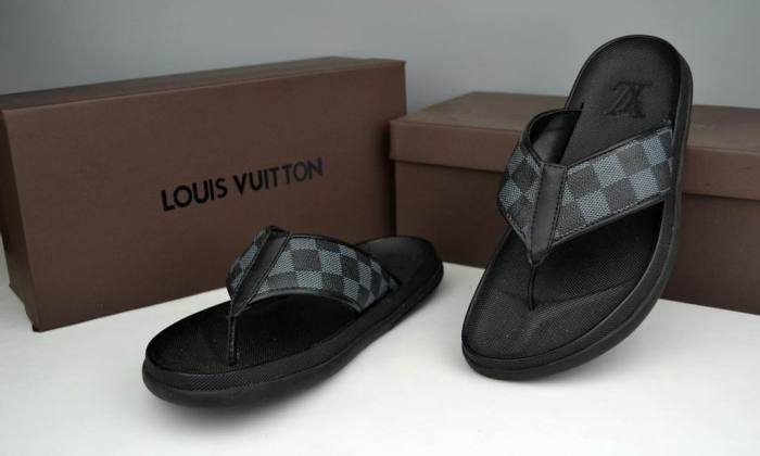 LV men slippers AAA-082(39-46)