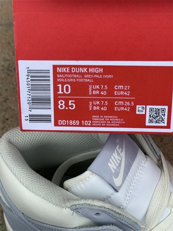 Authentic Nike Dunk High  “Football Grey”