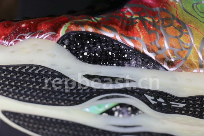 Authentic Nike Air Foamposite One “Green Strike”