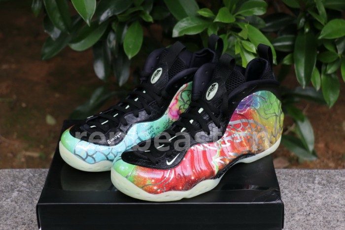 Authentic Nike Air Foamposite One “Green Strike”