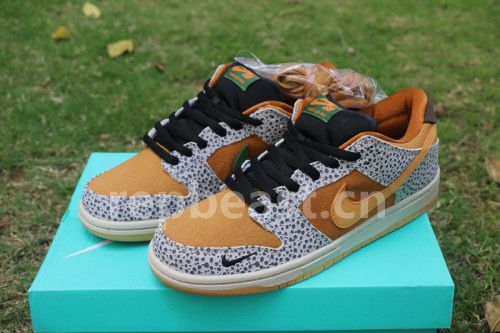 Authentic Nike SB Dunk Low “Safari”