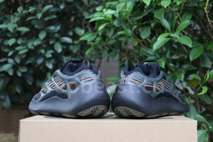 Authentic Yeezy 700 V3 “Eremiel”