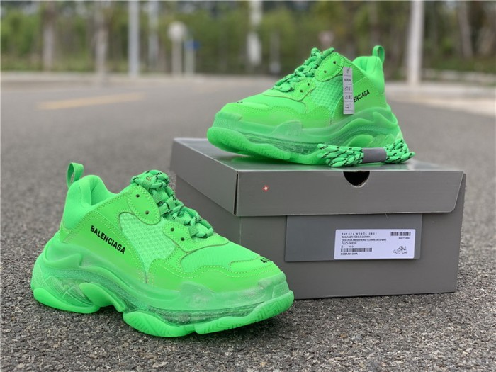 B 17FW Tripe-S High End Sneaker-054