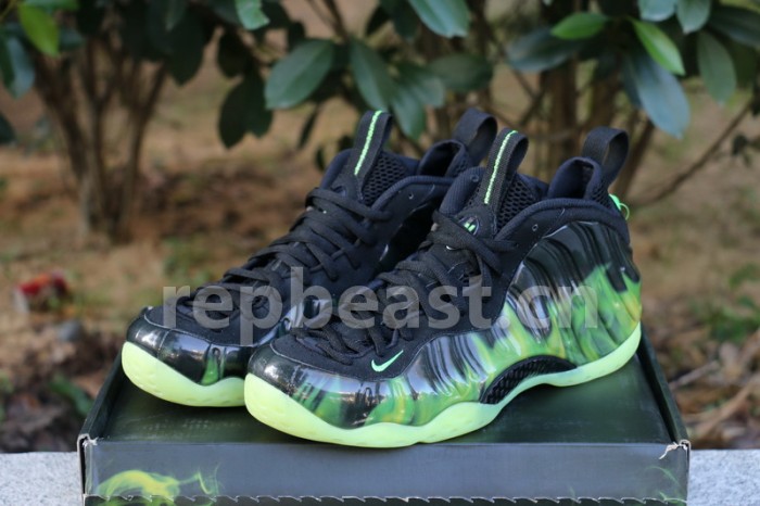 Nike Air Foamposite One “ParaNorman”