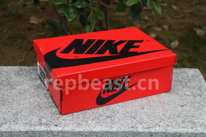 Authentic Maison Chateau Rouge x Air Jordan 1 High Mid