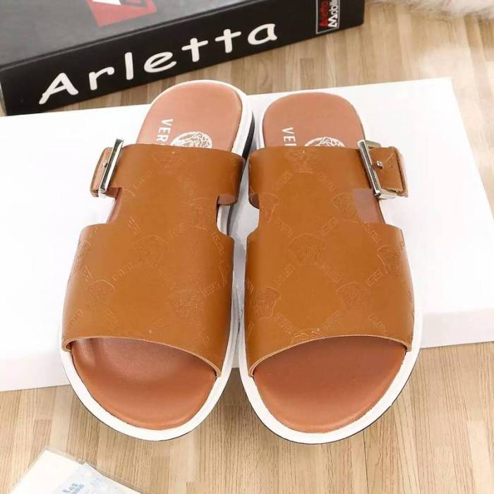 Ves Men slippers AAA-027