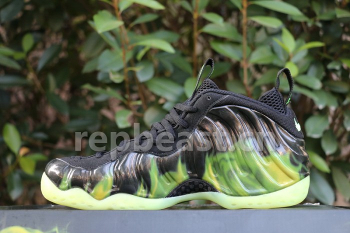 Nike Air Foamposite One “ParaNorman”