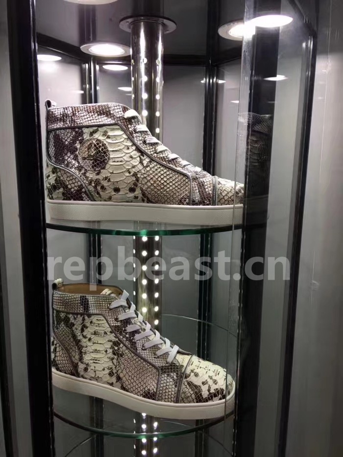 Super Max Christian Louboutin Shoes-731